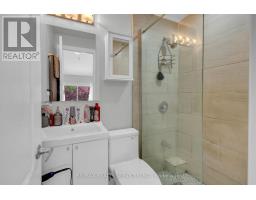 827 Craven Road, Toronto, ON M4L2Z7 Photo 37