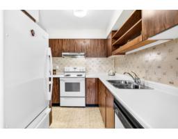 315 10530 154 Street, Surrey, BC V3R8A2 Photo 11