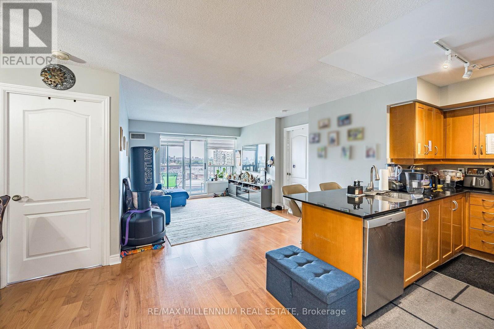902 - 50 DISERA DRIVE, Vaughan (Beverley Glen) — photo 11
