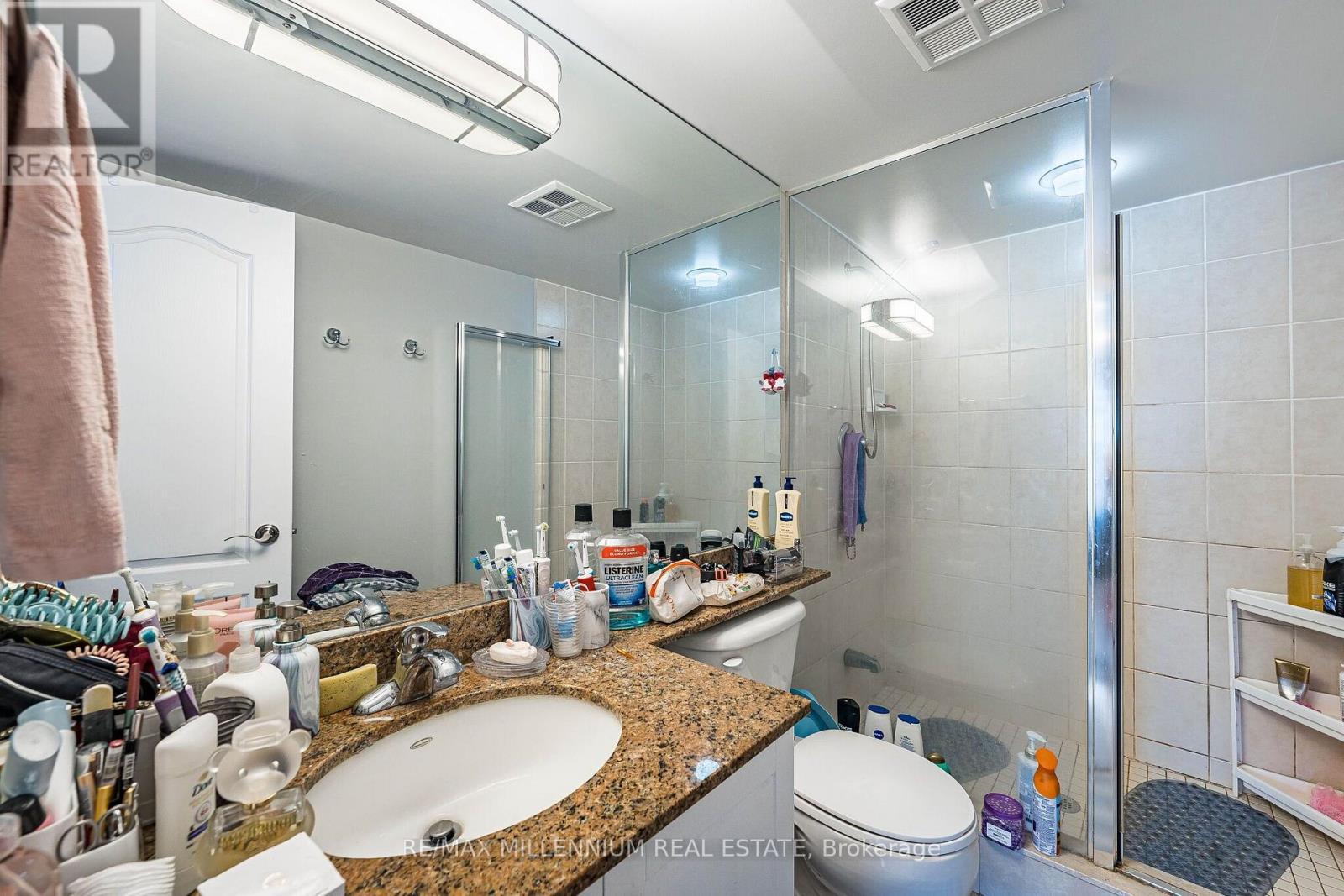 #902 50 DISERA DRIVE - Image 32