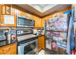 902 - 50 Disera Drive, Vaughan, ON L4J9E9 Photo 17