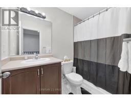 27 Padbury Trail, Brampton, ON L7A4V2 Photo 18