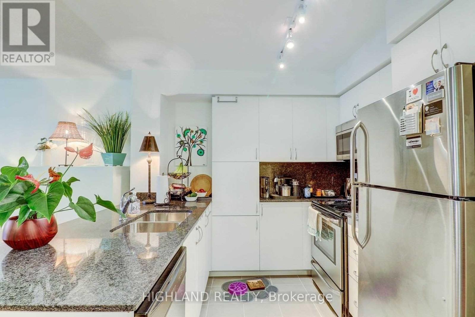 303 - 800 LAWRENCE AVENUE W, Toronto (Yorkdale-Glen Park) — photo 4