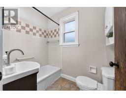 176 Avalon Place, Kitchener, ON N2M4N8 Photo 16