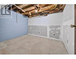 176 Avalon Place, Kitchener, ON N2M4N8 Photo 24