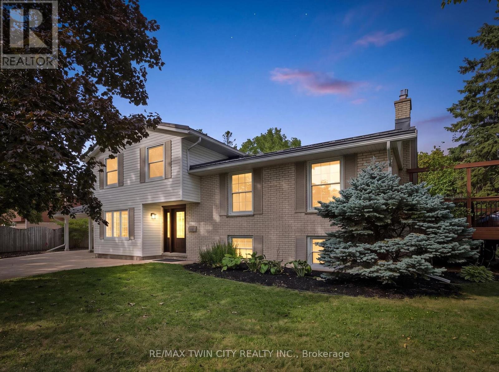 58 BRADLEY DRIVE — photo 2
