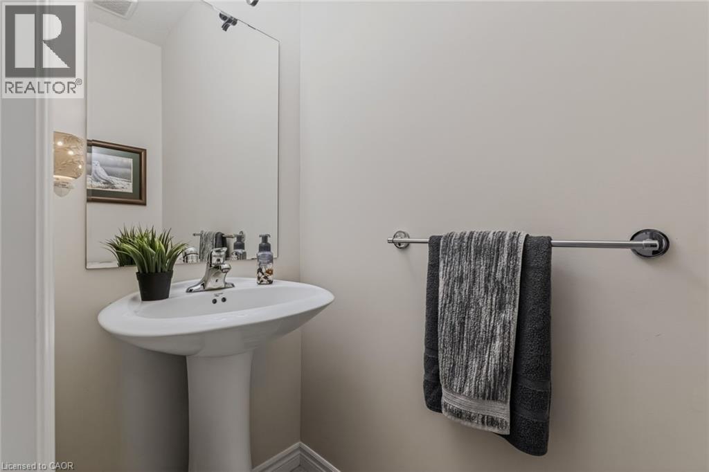 249 WOODWAY Trail, Simcoe — photo 7