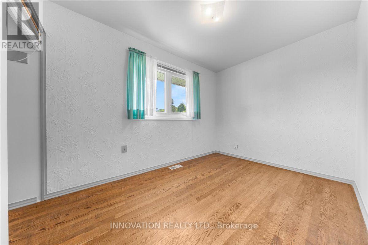 25 BRENT AVENUE - 12