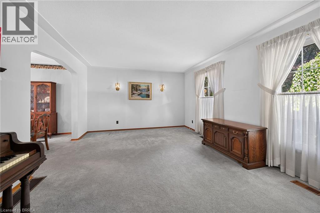 5 RATHBUN Place, Brantford — photo 8