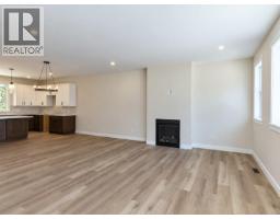 Primary Bedroom - 1450 21 Street Ne, Salmon Arm, BC V1E0G8 Photo 7