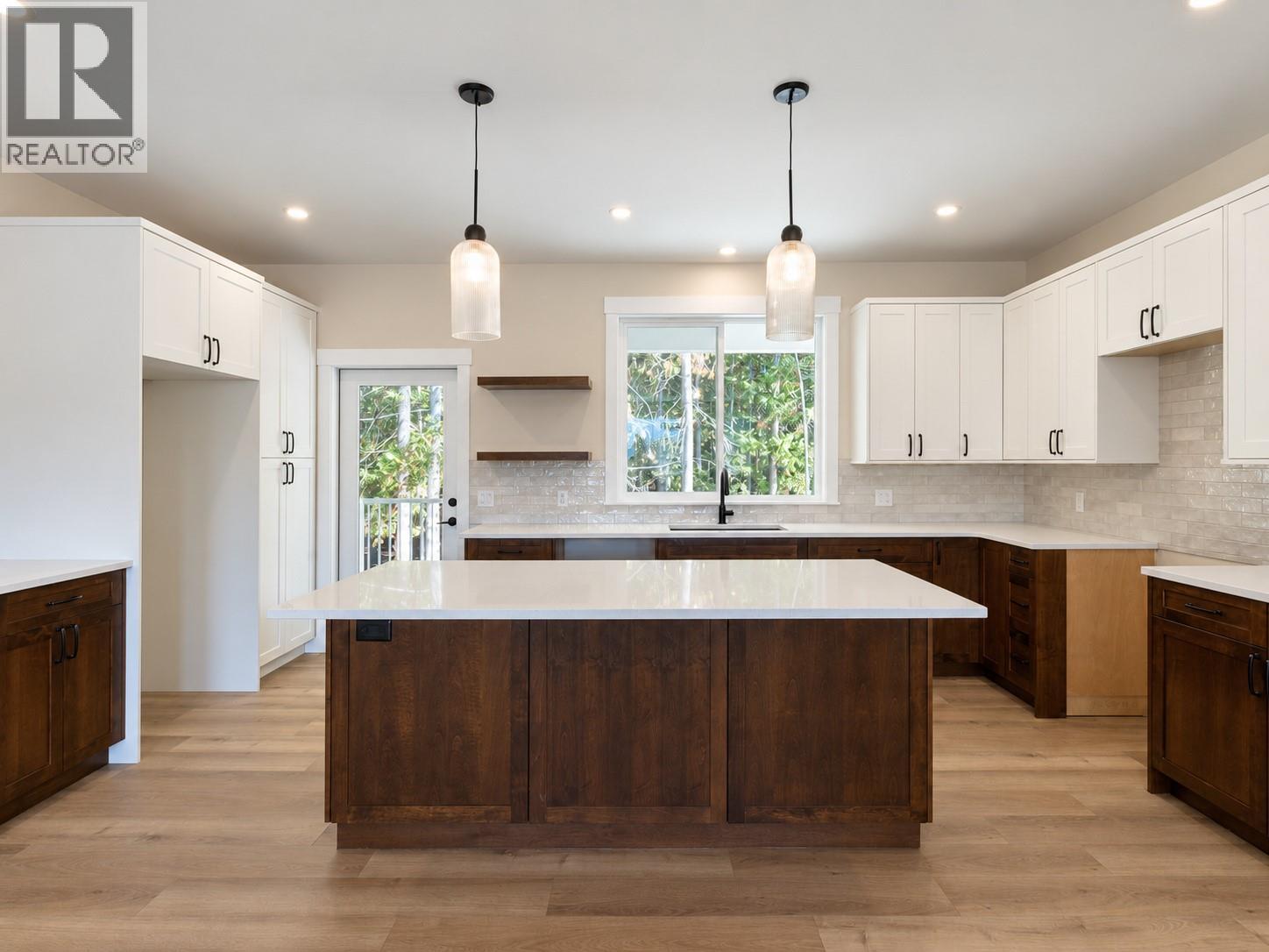1450 21 Street NE - 5
