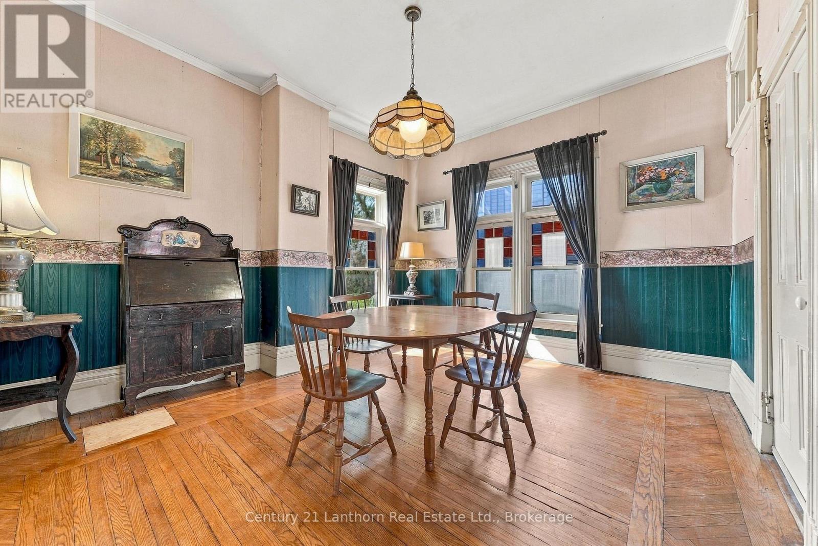 77 QUEEN STREET - 19