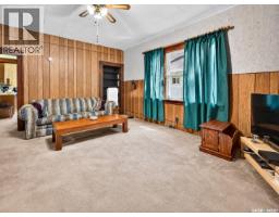 410 Grandview Street W, Moose Jaw, SK S6H5L1 Photo 10