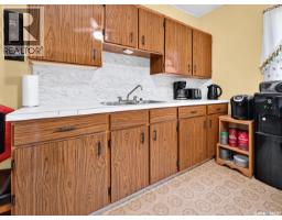 410 Grandview Street W, Moose Jaw, SK S6H5L1 Photo 18