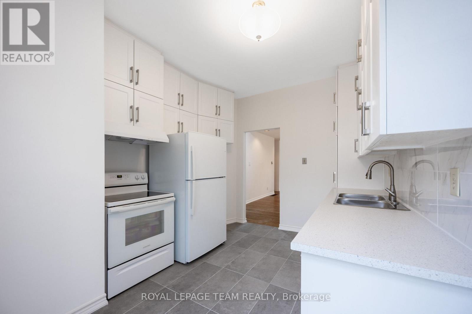 301 SOMERSET STREET E, Ottawa — photo 12