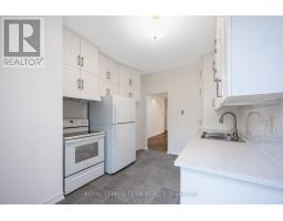 Family room - 301 Somerset Street E, Ottawa, ON K1N6V9 Photo 12