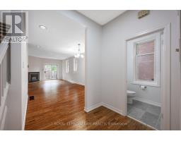 Primary Bedroom - 301 Somerset Street E, Ottawa, ON K1N6V9 Photo 8