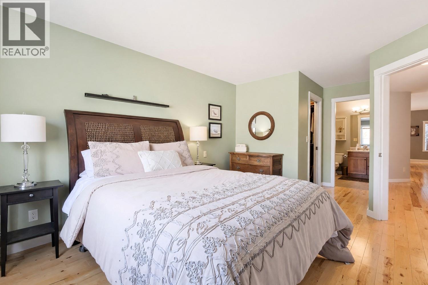 #5 2175 Shannon Ridge Drive - Image 33