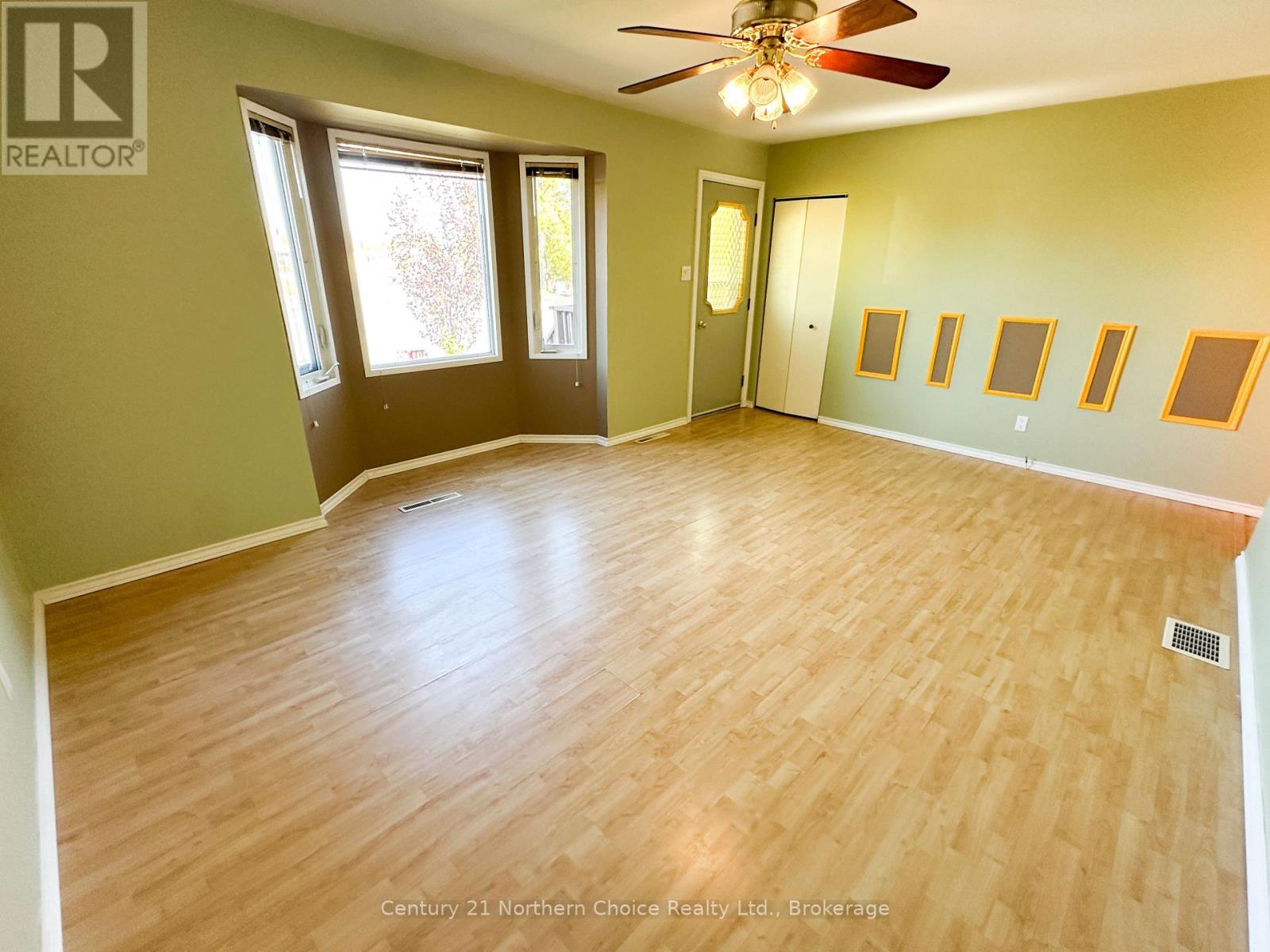 46 DICKENSON ROAD, Red Lake — photo 3