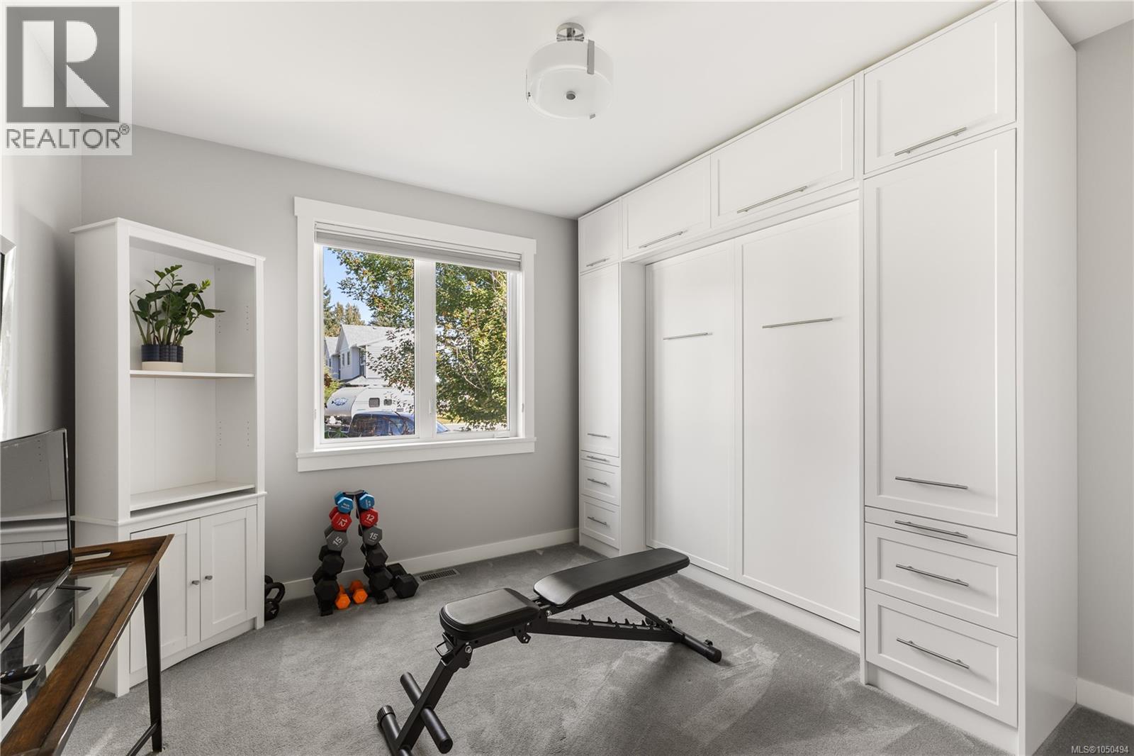 711 Salal St - 31