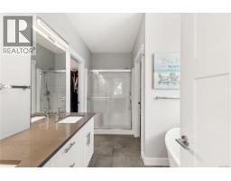 711 Salal St, Campbell River, BC V9H0E3 Photo 22