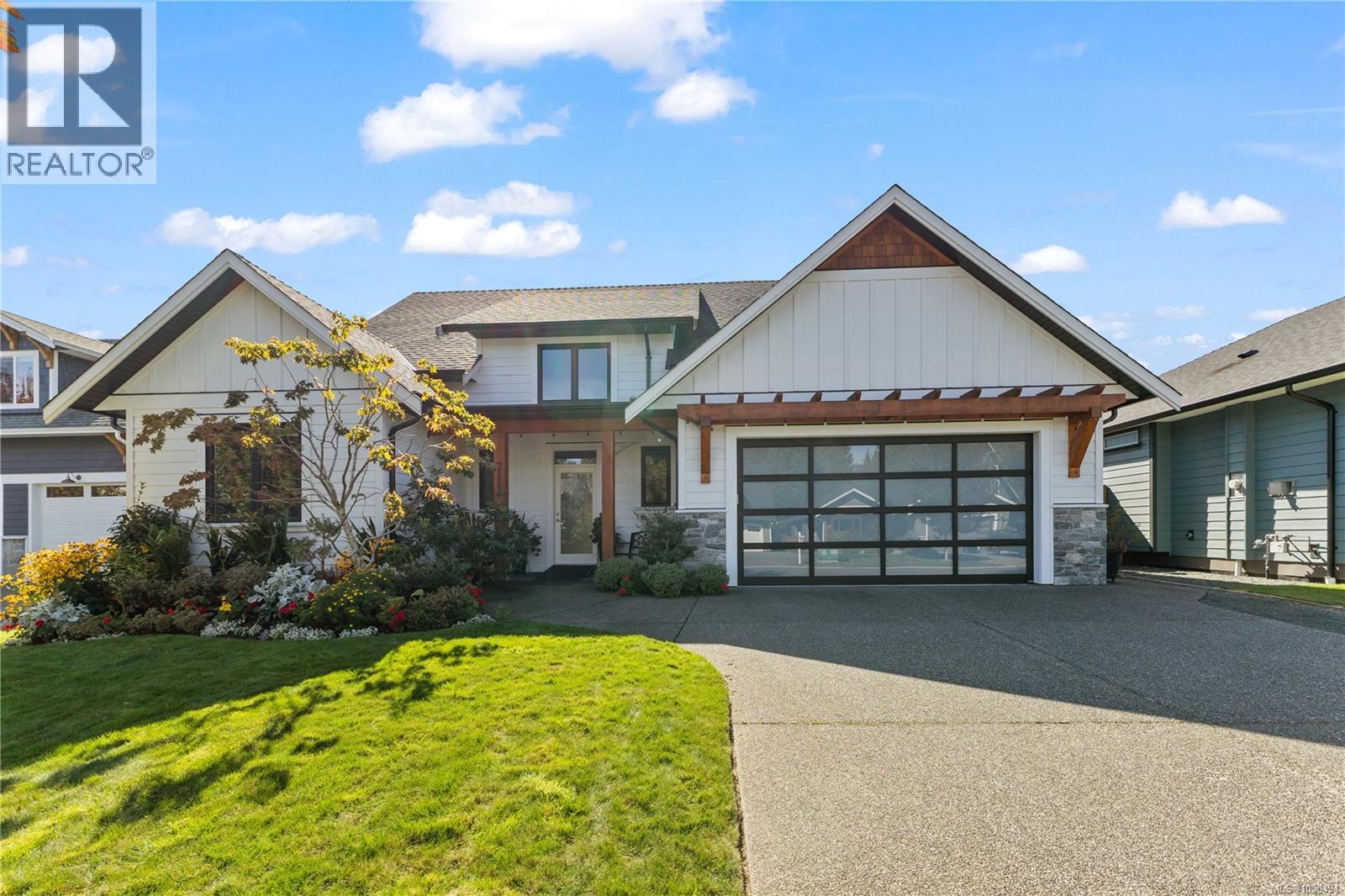 711 Salal St - 38