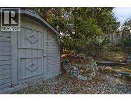 476 Qualicum Rd, Qualicum Beach, BC V9K1B2 Photo 20