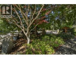 476 Qualicum Rd, Qualicum Beach, BC V9K1B2 Photo 38