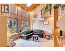 Dining nook - 4845 Brenton Page Rd, Ladysmith, BC V9G1J6 Photo 19