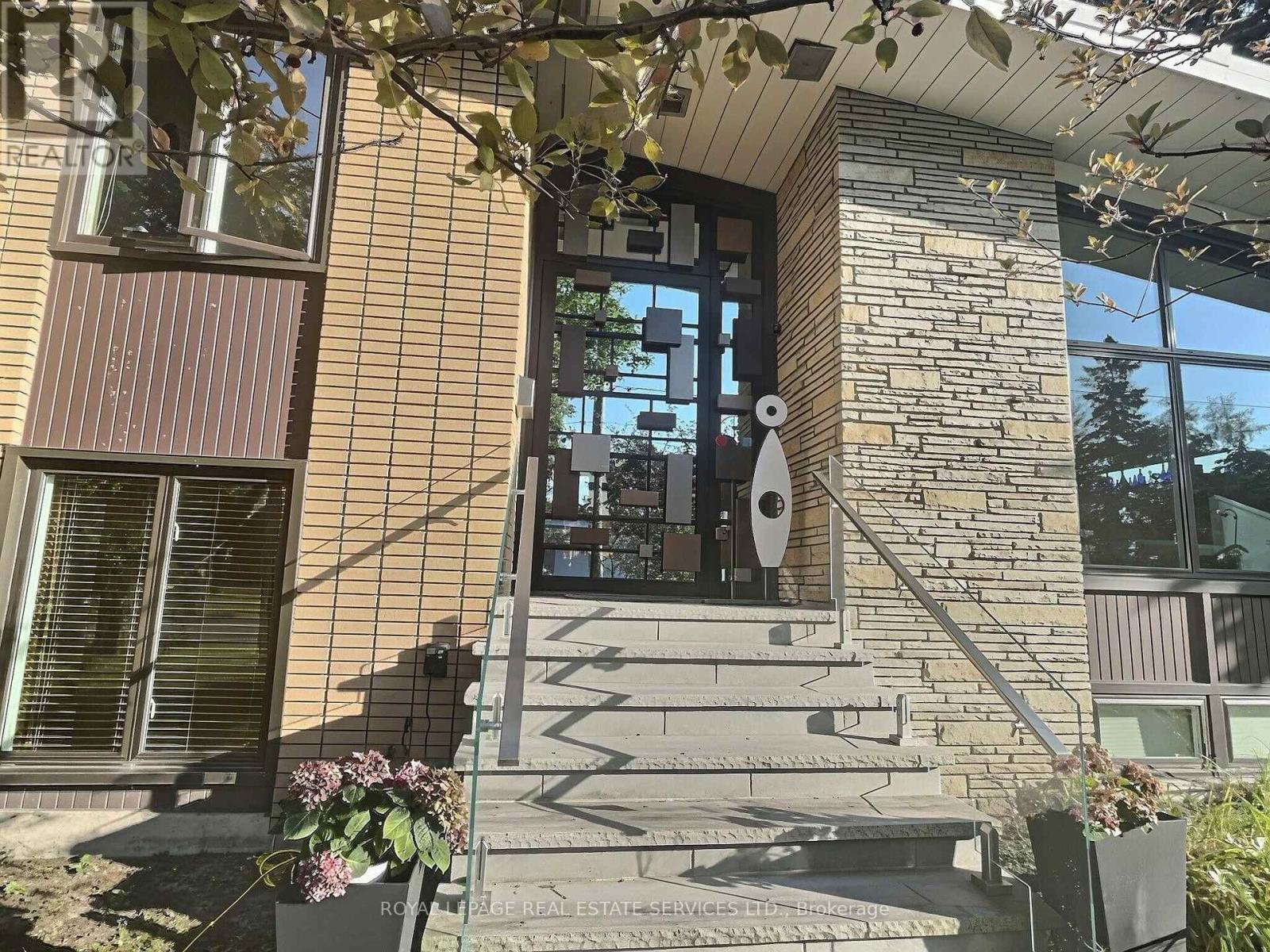33 BLUE FOREST DRIVE, Toronto (Bathurst Manor) — photo 4