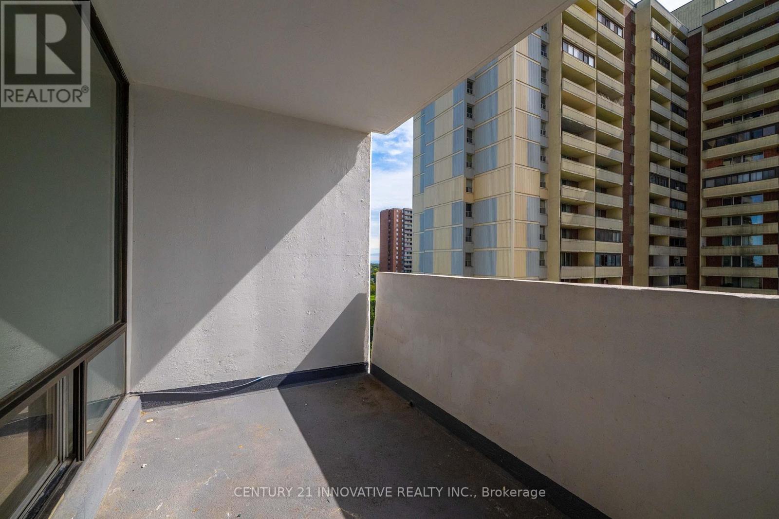 #1903 3 MASSEY SQUARE - 25
