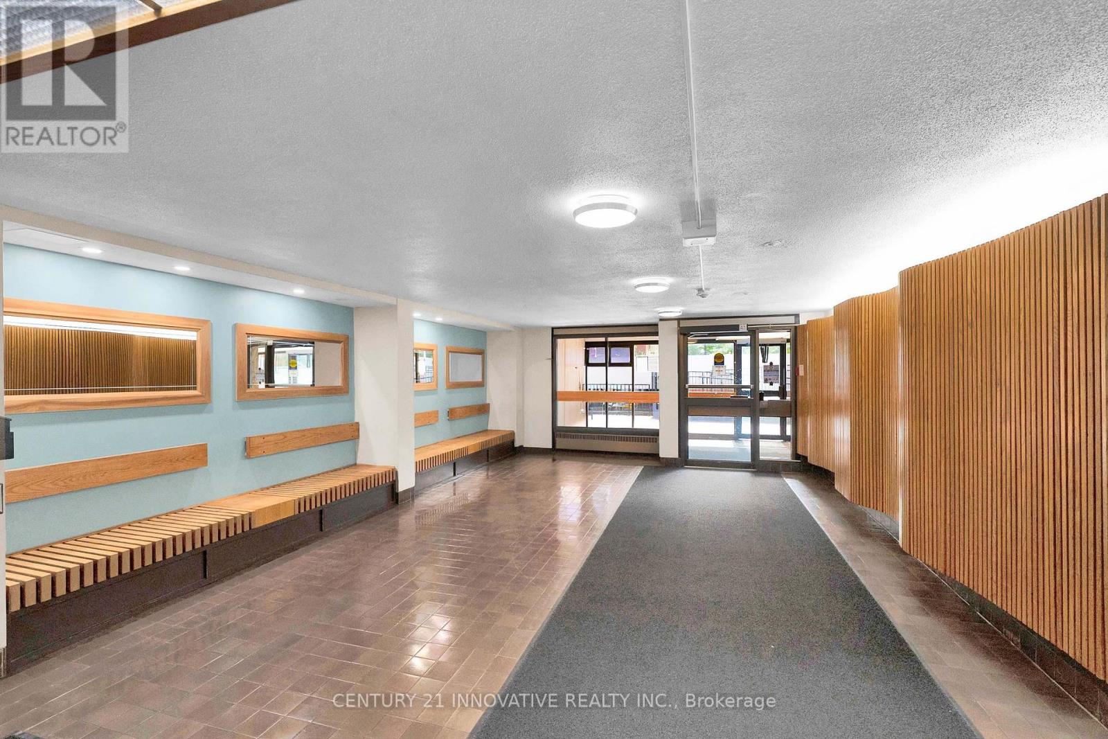1903 - 3 MASSEY SQUARE, Toronto (Crescent Town) — photo 6