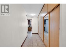 1903 - 3 Massey Square, Toronto, ON M4C5L5 Photo 8