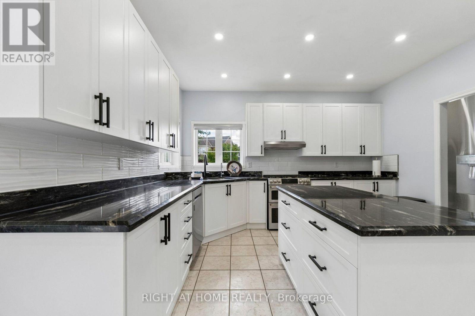 23 CROXALL BOULEVARD, Whitby (Brooklin) — photo 10