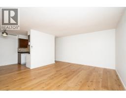106 235 E 13th Street, North Vancouver, BC V7L2L6 Photo 14