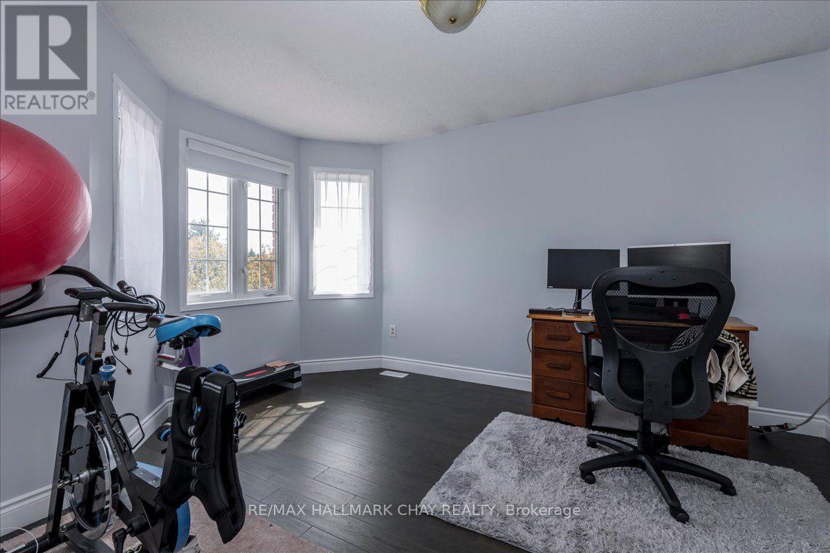 18 BEAR CREEK DRIVE - 28