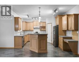 2pc Bathroom - 765 Qualicum Beach Bay, Chestermere, AB T1X1J1 Photo 7
