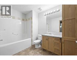 Bedroom - 765 Qualicum Beach Bay, Chestermere, AB T1X1J1 Photo 11