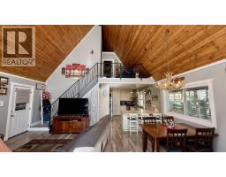 Primary Bedroom - 4867 Gloinnzun Drive, 108 Mile Ranch, BC V0K2Z0 Photo 6
