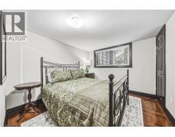 581 Holly Hill Crescent, Burlington, ON L7L3Z8 Photo 28
