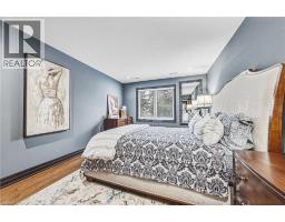581 Holly Hill Crescent, Burlington, ON L7L3Z8 Photo 18
