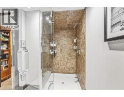 581 Holly Hill Crescent, Burlington, ON L7L3Z8 Photo 32