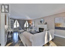 Kitchen - 208 Mineola Road W, Mississauga, ON L5G2C7 Photo 9