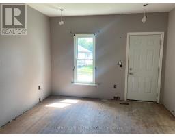 135 Edgar Street, Chatham Kent, ON N7M1V6 Photo 6