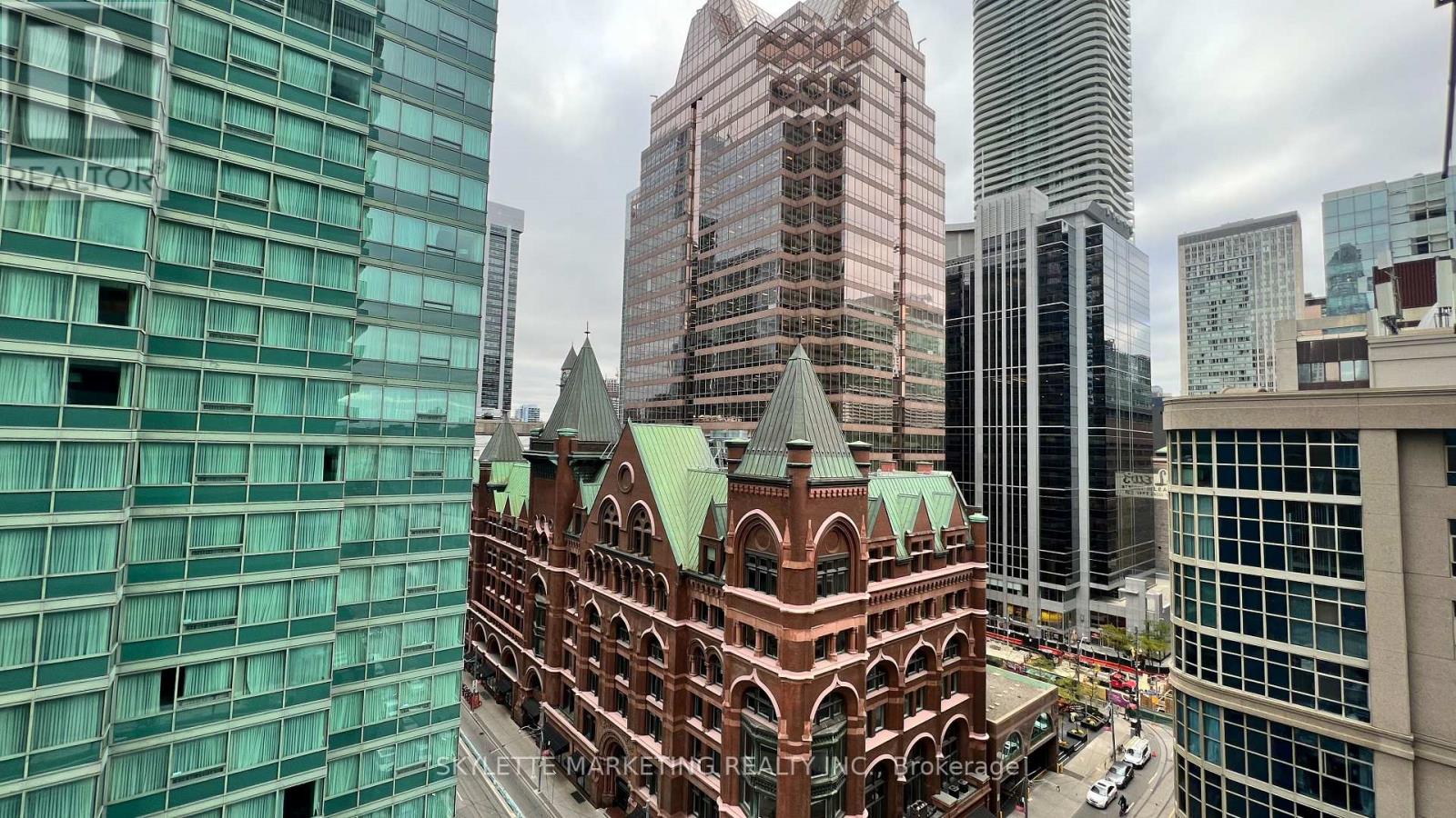 Photo 19