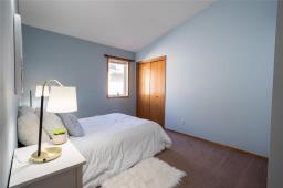 26 Kellendonk Road, Winnipeg, MB R2N0B7 Photo 21