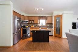 26 Kellendonk Road, Winnipeg, MB R2N0B7 Photo 9