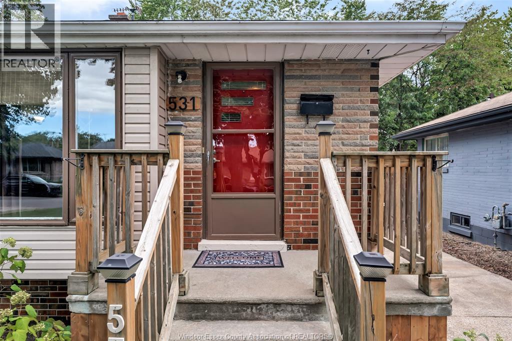 531 ISACK DRIVE - 4