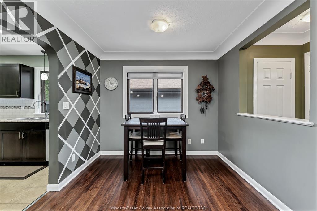 531 ISACK DRIVE - 12