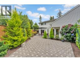 1401 Apel Drive, Port Coquitlam, BC V3B2V1 Photo 10